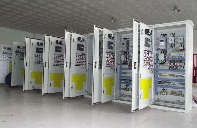 PLC 控制柜里都有什么東西？